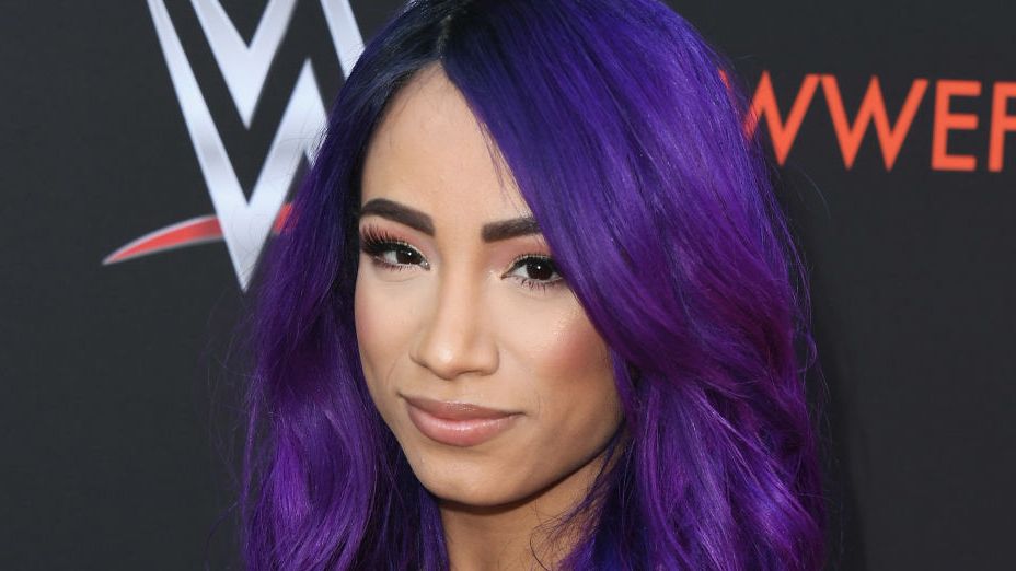 Sasha Banks the WWE Supestar will be in S2 of the Mandalorian. She was confirmed by a wrestling source that she has filmed for episodes. 